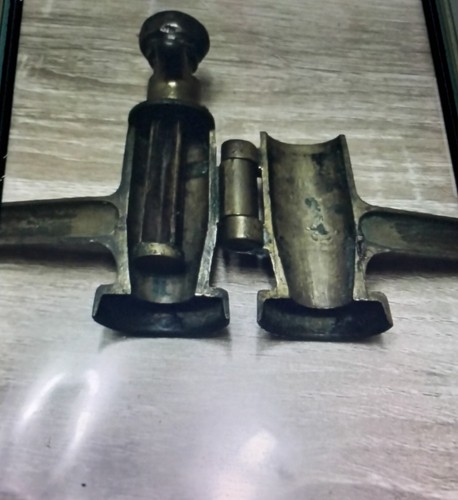 Ancienne bouchonneuse - ancienne,