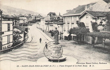 64 Saint Jean de pied de port, la place floquet 80013