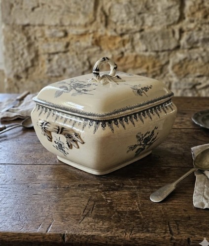 Soupière ancienne