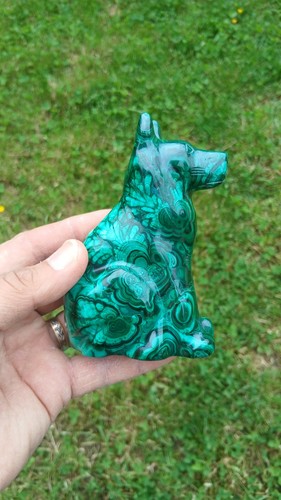 Malachite forme chien - malachite, pierre