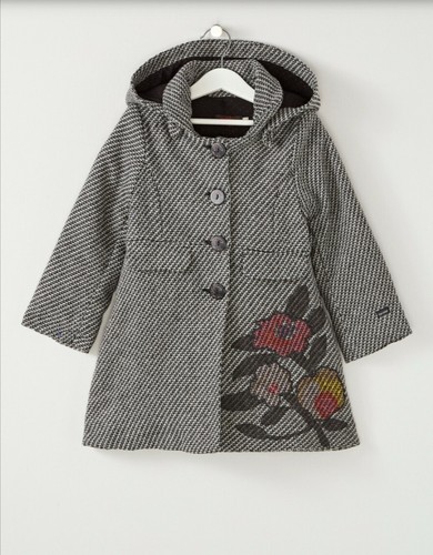 Très beau manteau - , marqué