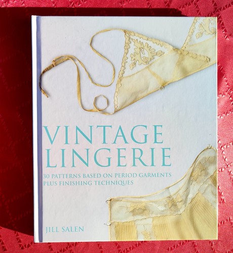 Vintage lingerie 30 patterns - "vintage,