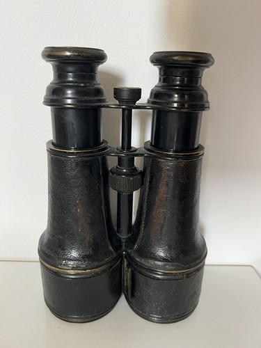 Paire jumelles ancienne - ancienne,