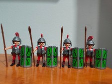 PLAYMOBIL X4 FIGURINES