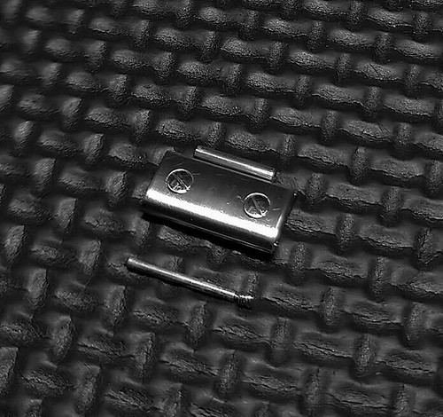 Véritable broche vis - véritable,