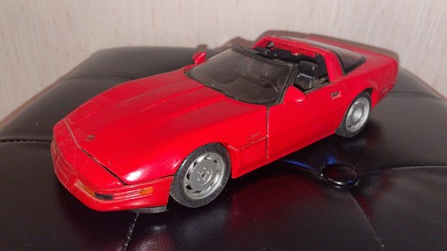 Corvette 1992 1 - zr-1, 1/18