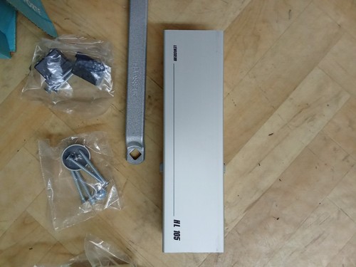 Ferme porte 105 levasseur - 105,