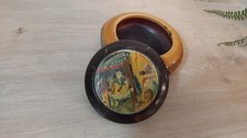 Boite en bois vernie ancienne