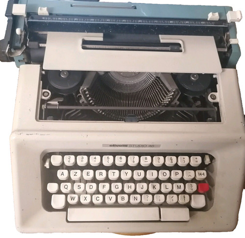 Machine écrire olivetti - à,