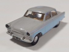 SPOT - SUR FORD ZODIAC avec