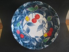 Coupe à fruits signée