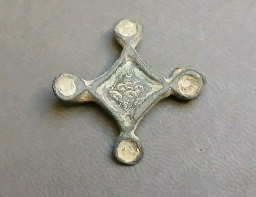 Magnifique petite fibule - petite,