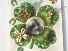 LOT / BEAUX BIJOUX ANCIENS TREFLE en Plaqué or / BROCHES EPINGLE & CARTE POSTALE
