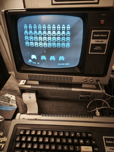 Radio shack trs model - radio,
