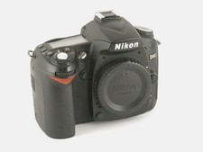 NIKON D90 BODY ONLY+VERY NICE CONDITION SHOWING LITTLE USE OR WEAR+CHARGER & BAT
