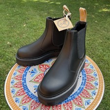 Dr. Doc Martens Vegan Quad Sz 8 Womens / 7 Men’s 2976 Chelsea Black Boots