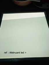 Film adhésif atténuant pour