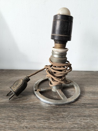 Ancienne lampe industrielle - ancienne, à