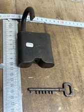 ANCIEN Cadenas AVEC CLÉ ,clef