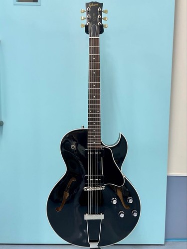 Gibson 135 ebony - gibson, es-135