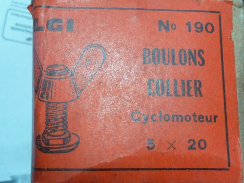 Nos algi boulons - algi, collier