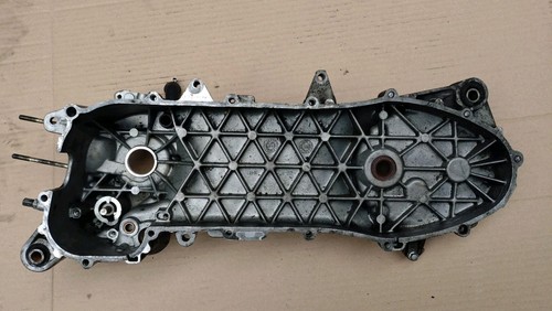 Demi carter gauche bas moteur - carter,