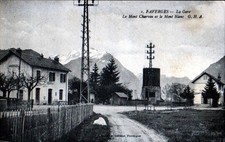 FAVERGES (74) RAILWAY STATION, LEVEL CROSSING & WATER CASTLE, early 1900