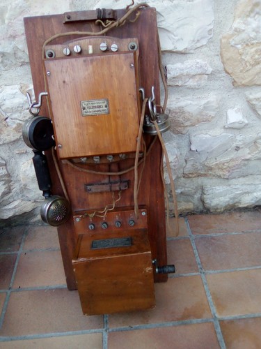 Telephone ancien bois - telephone,