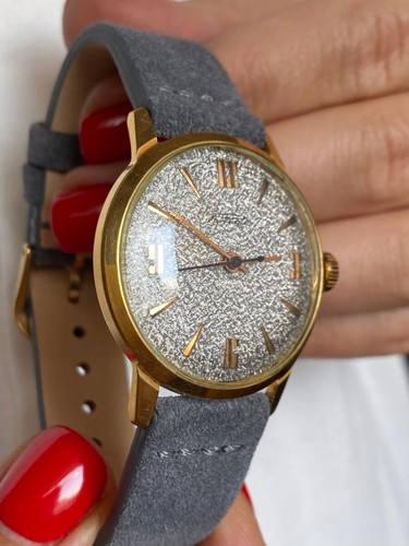 Montre rare raketa texturé - rare,