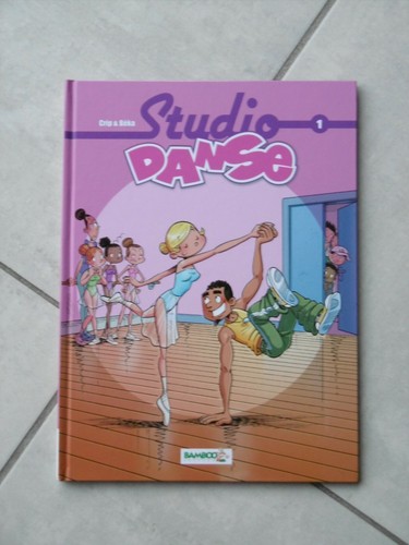 Livre studio danse crop - "studio,