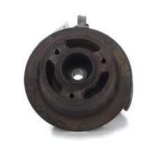 Moyeu arrière gauche -