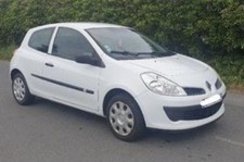 1 enjoliveur Renault 15p