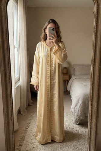 Robe traditionnelle - robe,