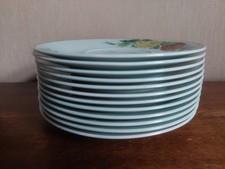 12 petites assiettes ou