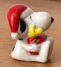 Superbe Fève Chien SNOOPY &