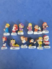 Série complete de 12 feves