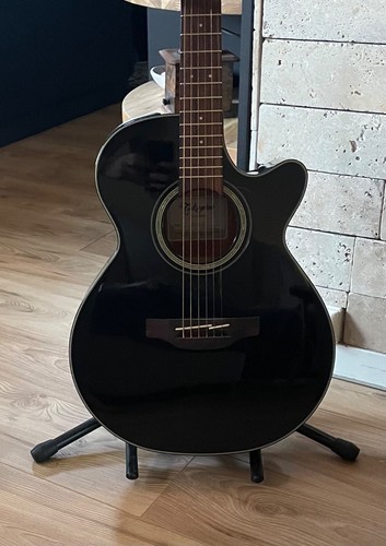 Guitare electro accoustique - guitare,
