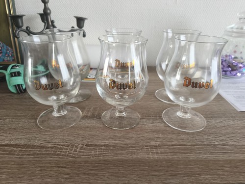 Lot magnifiques verres à - de,