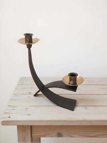 Joli bougeoir brutaliste fer - joli,
