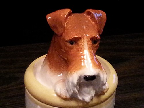 Fox terrier porcelain dog - fox,