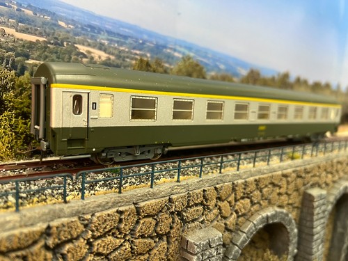 Voiture voyageur uic classe 1 - classe,