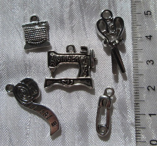 Lot mix breloques perles en - perles,