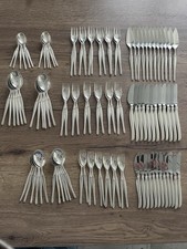 ménagère Christofle modèle Duo 108 pièces en métal argenté par Tapio  WirKkala