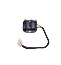 Régulateur de tension pour