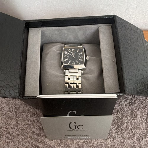 Guess collection modèle - guess, gc
