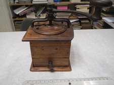 CA219 MOULIN A CAFE ANCIEN