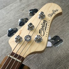 Sterling par MUSIC MAN S.U.B