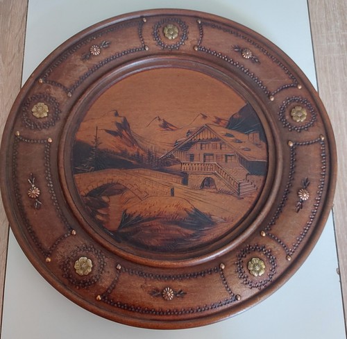 Ancienne assiette murale bois - ancienne,