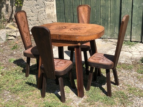 Table chaises salle à - et,