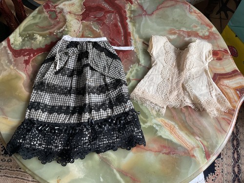 Tenue ancienne soie - en, de